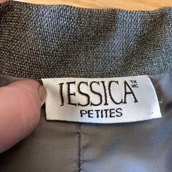 Vintage Grey suit jacket and skirt set, size 8P - Picture 3 of 15